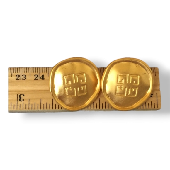 Givenchy Vintage Clip On Earrings Logo Brushed Satin Gold Tone Signed - Picture 2 of 4